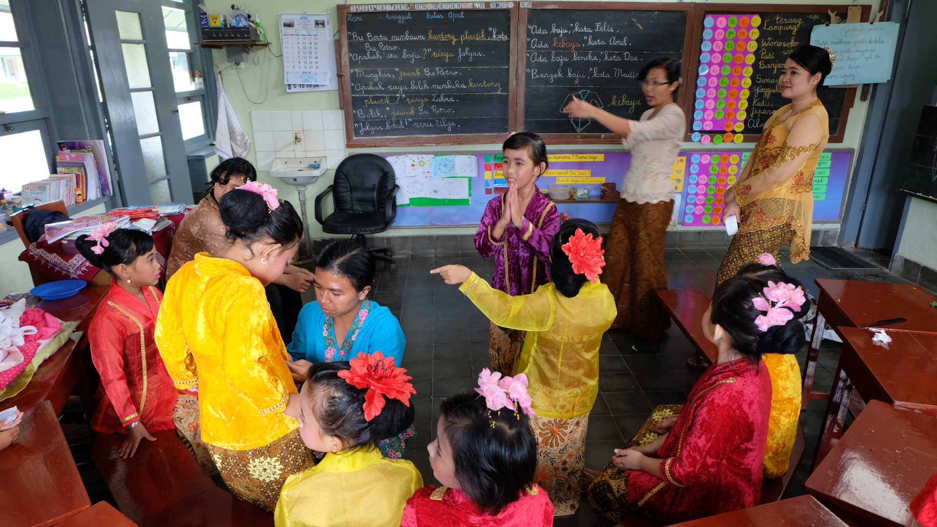 Makna di Balik Tradisi-Tradisi Besar di Indonesia